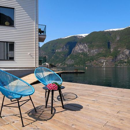 Wangen Apartments By Fjord Resort Aurland Exterior photo