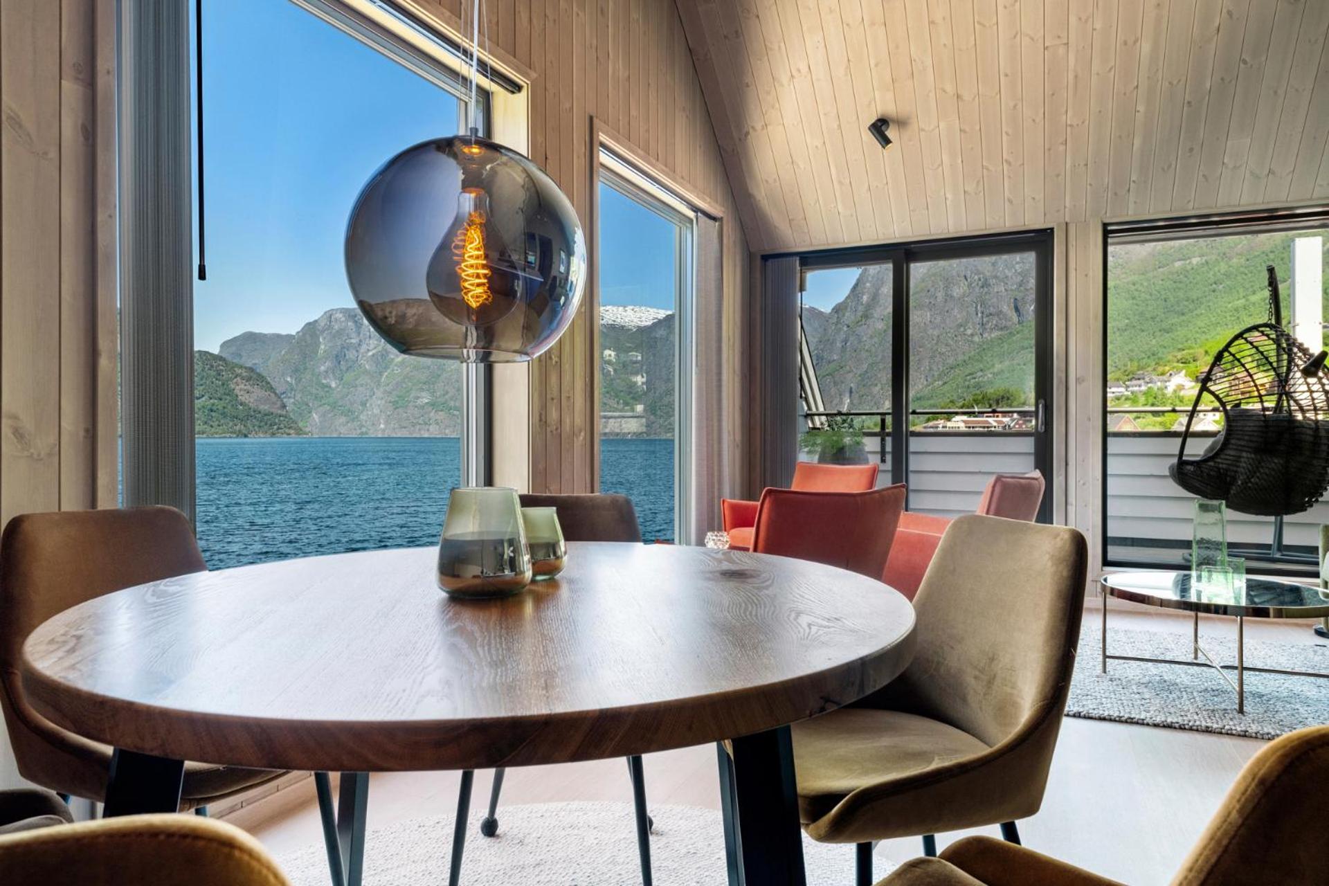 Wangen Apartments By Fjord Resort Aurland Exterior photo