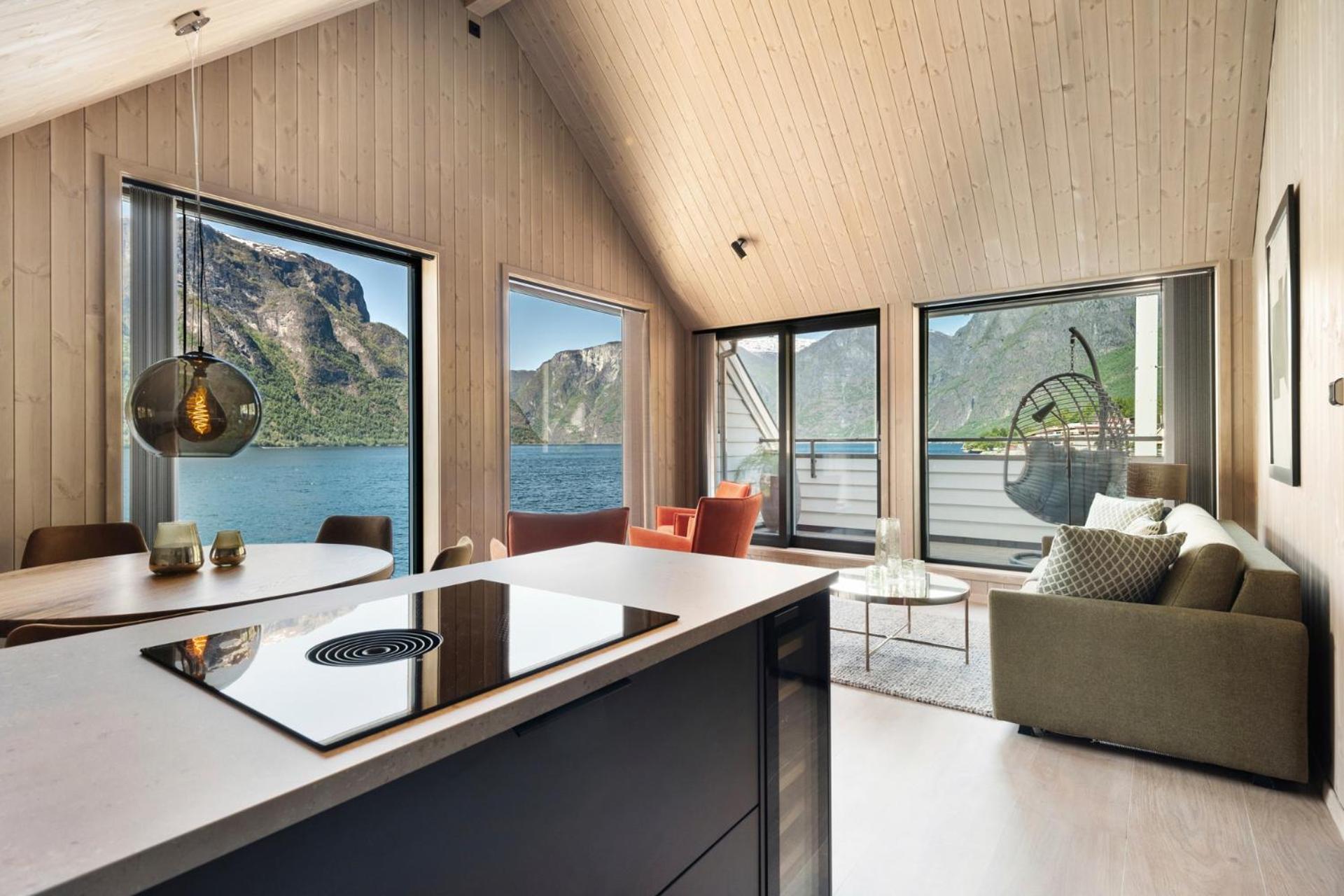 Wangen Apartments By Fjord Resort Aurland Exterior photo