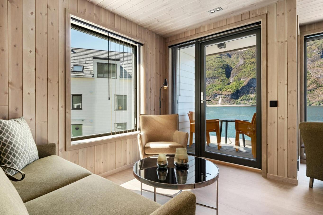 Wangen Apartments By Fjord Resort Aurland Exterior photo